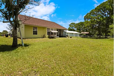 574 SW Fairview Avenue, Port Saint Lucie, FL 34983 - Photo 40
