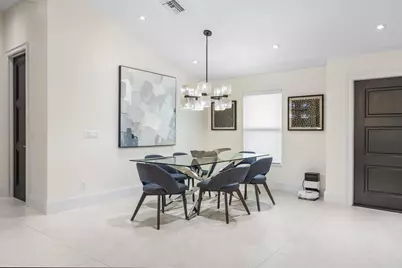 11863 Lake Shore Place, Palm Beach Gardens, FL 33408 - Photo 6