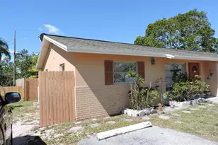 9046 SE Parkway Dr, Hobe Sound, FL 33455 - Photo 16