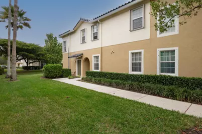 1600 SE Sheffield Terrace #201, Stuart, FL 34994 - Photo 4