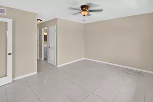 231 E Lantana Rd, Lantana, FL 33462 - Photo 10