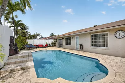 910 NE 205th Street, Miami, FL 33179 - Photo 40