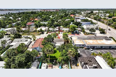 111 Euclid Boulevard, Lantana, FL 33462 - Photo 32