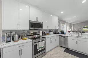 12035 Roma Rd, Boynton Beach, FL 33437 - Photo 6