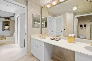 17047 Boca Club Blvd, Boca Raton, FL 33487 - Photo 24