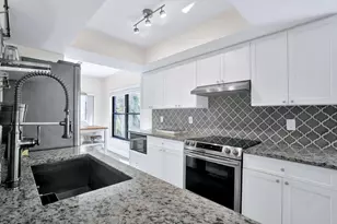 11311 Pond View Dr, Wellington, FL 33414 - Photo 8