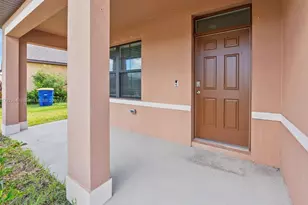 5305 Fantasy Dr, Fort Pierce, FL 34947 - Photo 10