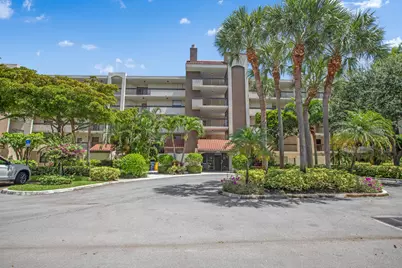 955 Egret Circle #104, Delray Beach, FL 33444 - Photo 2