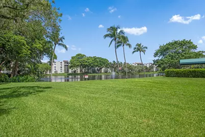 955 Egret Circle #104, Delray Beach, FL 33444 - Photo 40