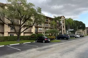 13455 SW 16th Ct, Pembroke Pines, FL 33027 - Photo 2