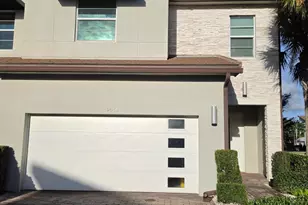 9044 Kingsmoor Wy, Wellington, FL 33467 - Photo 2