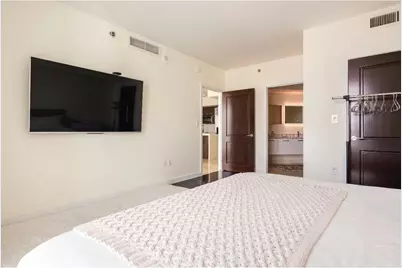 55 SE 6th Street #4007, Miami, FL 33131 - Photo 4