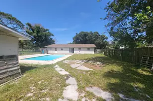 5011 S 2nd Street S, Fort Pierce, FL 34982 - Photo 6