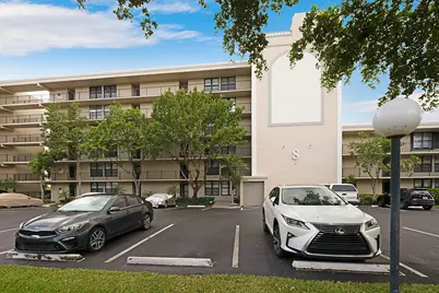 8 Royal Palm Way #3010, Boca Raton, FL 33432 - Photo 1