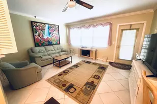 59 Oakridge E, Deerfield Beach, FL 33442 - Photo 4