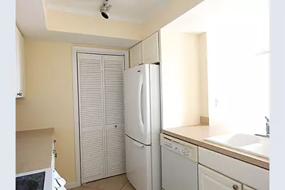 5250 Woodland Lakes Drive #231, Palm Beach Gardens, FL 33418 - Photo 2