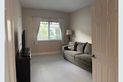 2805 Veronia Drive #104, Palm Beach Gardens, FL 33410 - Photo 10