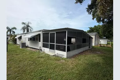8167 Sandalwood Court, Boca Raton, FL 33433 - Photo 4
