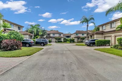 6813 Via Regina, Boca Raton, FL 33433 - Photo 2