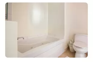 55 SE 6th St, Miami, FL 33131 - Photo 6