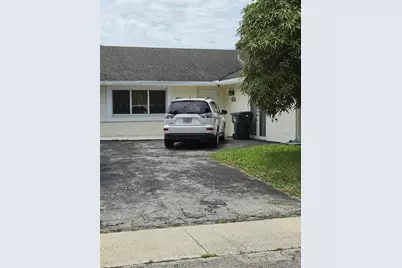 7520 SW 6th Court SW, North Lauderdale, FL 33068 - Photo 2