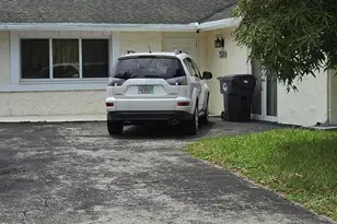 7520 SW 6th Ct SW, North Lauderdale, FL 33068 - Photo 2
