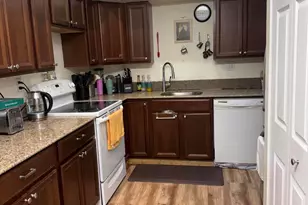 8040 SW 17th Pl, Davie, FL 33324 - Photo 10