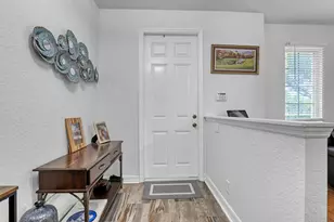563 Dakota Dr, Jupiter, FL 33458 - Photo 10