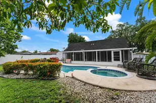 400 NW 98th Ave, Pembroke Pines, FL 33024 - Photo 30