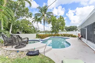 400 NW 98th Ave, Pembroke Pines, FL 33024 - Photo 32