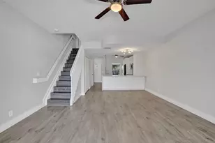 9913 NW 57th Manor, Coral Springs, FL 33076 - Photo 14