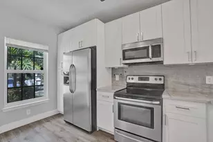 9913 NW 57th Manor, Coral Springs, FL 33076 - Photo 6