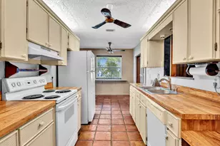 301 5th St, Jupiter, FL 33458 - Photo 10