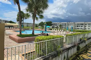 8225 Sunrise Lakes Blvd, Sunrise, FL 33322 - Photo 20