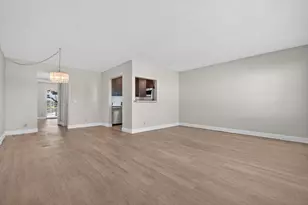 20 Dorset A, Boca Raton, FL 33434 - Photo 2