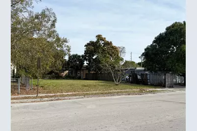 804 N 22nd Street, Fort Pierce, FL 34950 - Photo 2