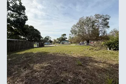 804 N 22nd Street, Fort Pierce, FL 34950 - Photo 4