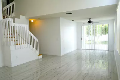 3003 Caffia Way, West Palm Beach, FL 33409 - Photo 4