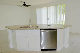 3003 Caffia Way, West Palm Beach, FL 33409 - Photo 10