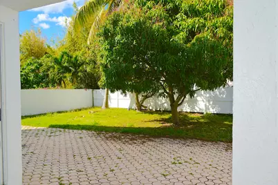 3003 Caffia Way, West Palm Beach, FL 33409 - Photo 26