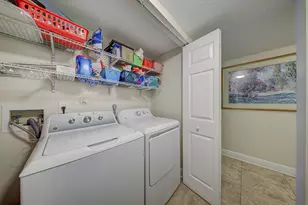 7650 Tahiti Ln, Lake Worth, FL 33467 - Photo 12