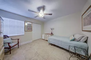 7650 Tahiti Ln, Lake Worth, FL 33467 - Photo 18