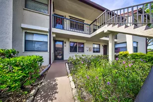 7650 Tahiti Ln, Lake Worth, FL 33467 - Photo 2