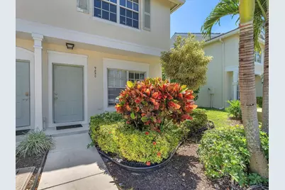 9850 NW 57th Manor, Coral Springs, FL 33076 - Photo 2