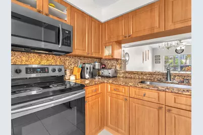 9850 NW 57th Manor, Coral Springs, FL 33076 - Photo 12