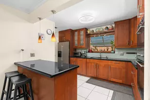 1601 NE 48th Ct, Oakland Park, FL 33334 - Photo 4