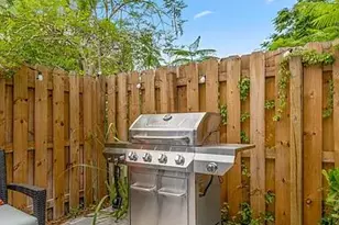 1208 NE 5th Ave, Fort Lauderdale, FL 33304 - Photo 14