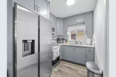 1208 NE 5th Avenue #Unit 3, Fort Lauderdale, FL 33304 - Photo 2