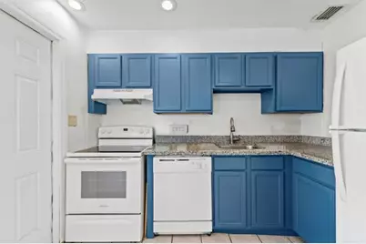1127 NE 5th Avenue Unit #4, Fort Lauderdale, FL 33304 - Photo 4