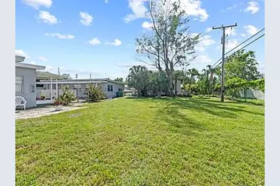 1127 NE 5th Avenue Unit #4, Fort Lauderdale, FL 33304 - Photo 1